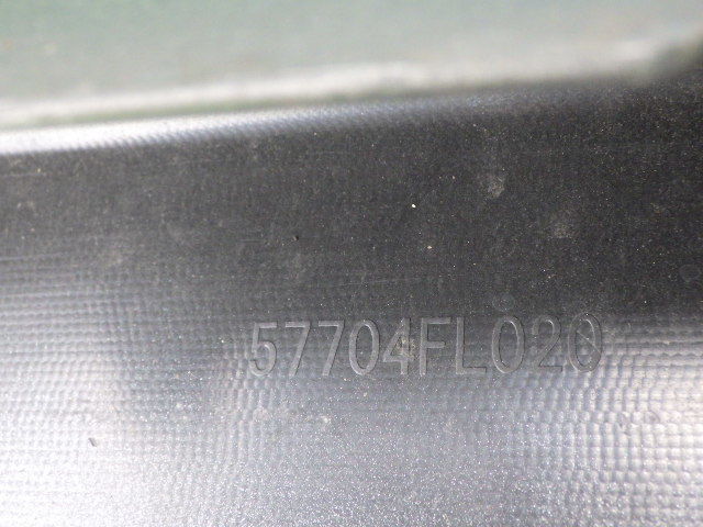 GK2 GK3 GK6 GK7 GT2 GT3 GT6 GT7 後期 インプレッサG4 インプレッサスポーツ 純正フロントバンパー シルバー 57704FL020_画像5