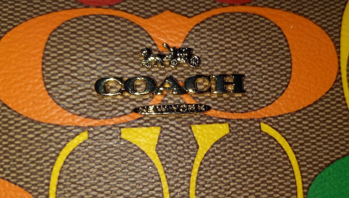 COACH　長財布　●レインボー　ラウンドファスナーウォレット・C4537●コーチ海外アウトレット・新品・未使用品♪