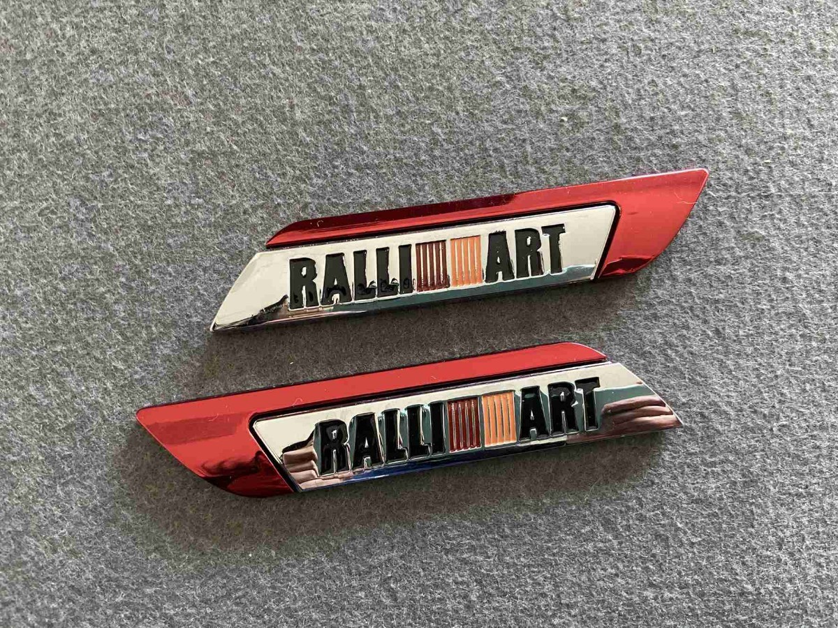 ★三菱 RALLI ART★229★ 金属ステッカー エンブレム デカール 2枚セット 3D 立体 車用装飾 両面テープで取付簡単の画像1