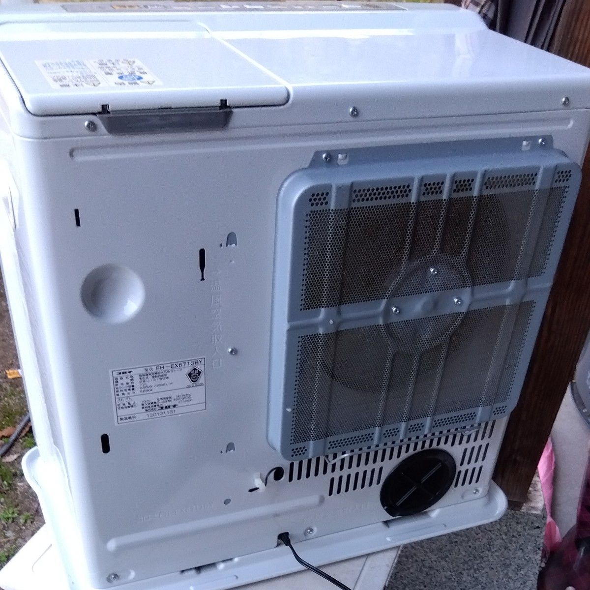 シャッター式】 コロナ 石油ファンヒーター FH-EX6713BY (2013年 シャッター式】 コロナ 石油ファンヒーター FH-EX6713BY (2013年