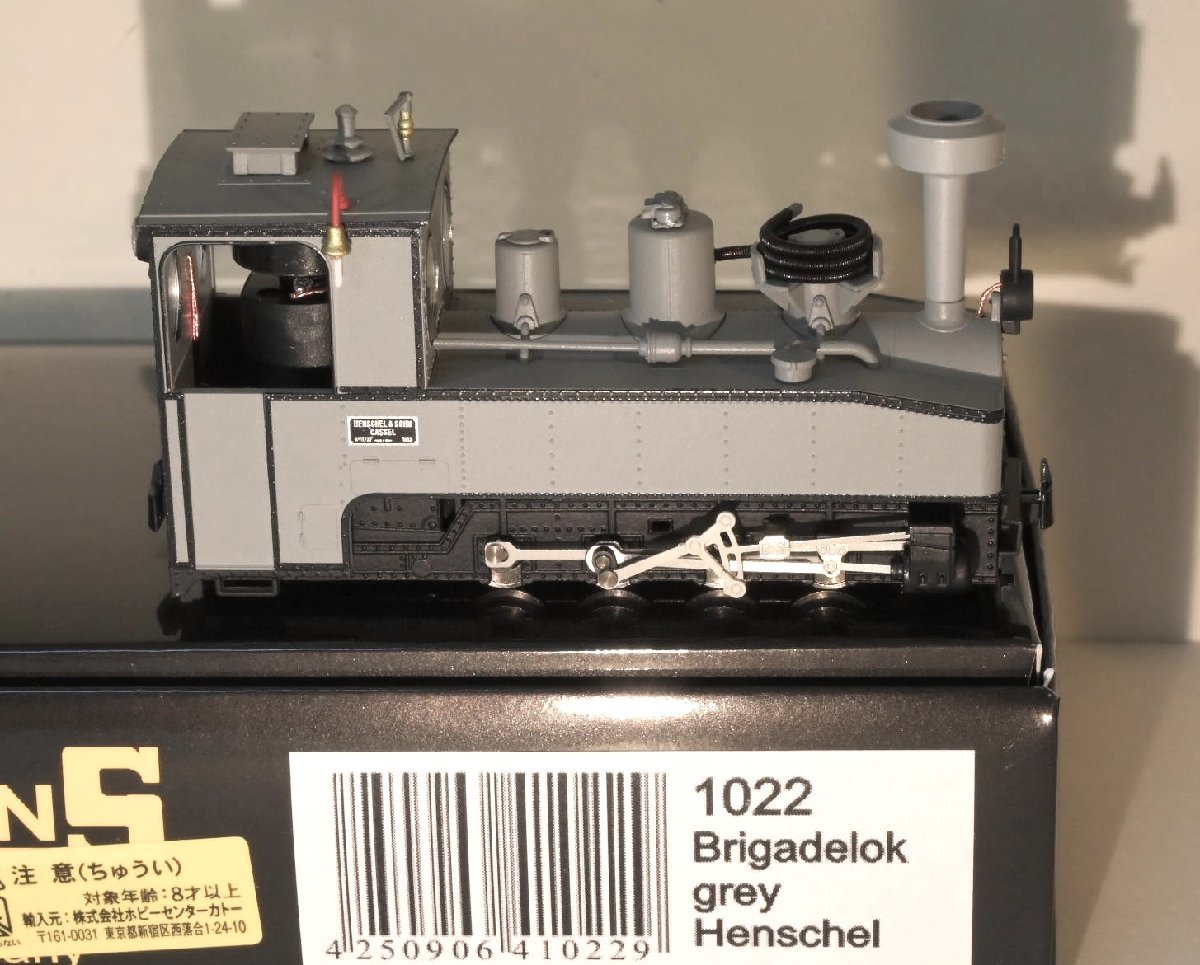 . iron company * new goods *KATO(HO narrow MINITRAINS) product number 1022, Germany land army . war railroad yellowtail ga-te steam locomotiv gray (Brigadelok grey Henschel),1.