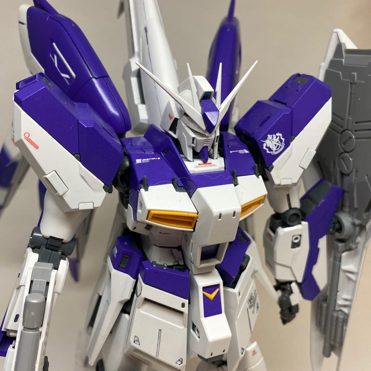 MG 1/100 Hi-νガンダム Ver.Ka 完成品 逆襲のシャア ガンダム ガンプラ _画像1