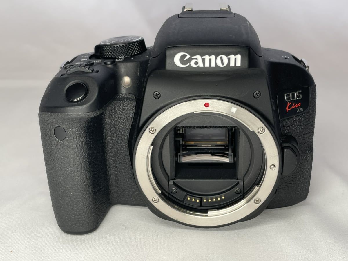 9 Canon EOS KISS X9i ボディ ジャンク_画像2