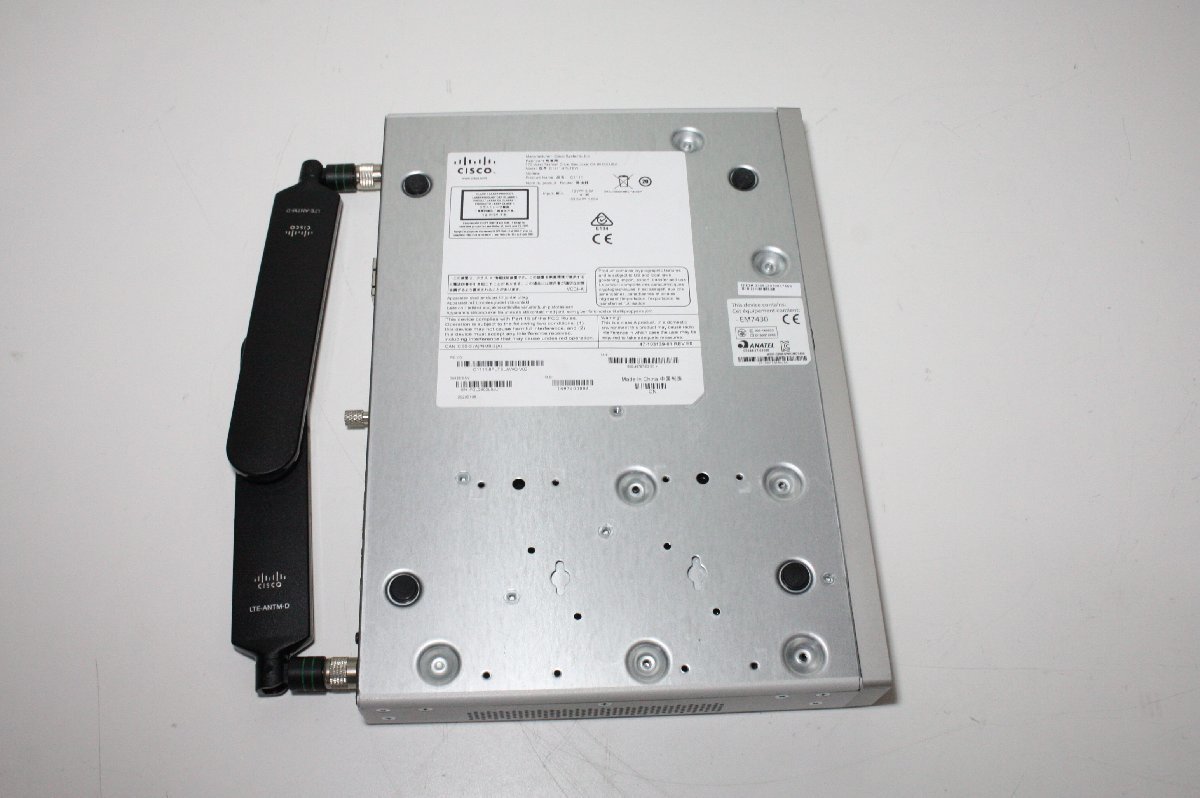 F5033 Cisco ISR1100 C1111-8PLTELAWQ V02 サービス統合型ルーター 初期化済 ACあり_画像5