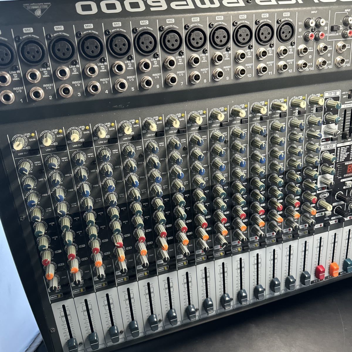2FS12」BEHRINGER EUROPOWER PMP6000 パワードミキサー通電確認 2FS12」BEHRINGER EUROPOWER PMP6000 パワードミキサー通電確認