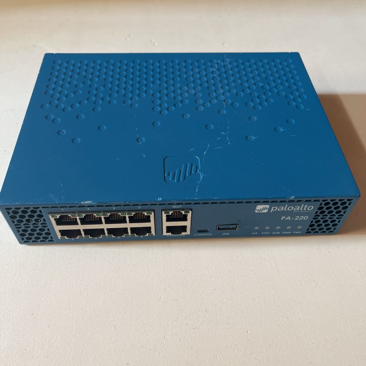 【G】Palo Alto Networks パロアルト PA-220 通電確認のみ　付属品無し　アダプター無し　現状出品