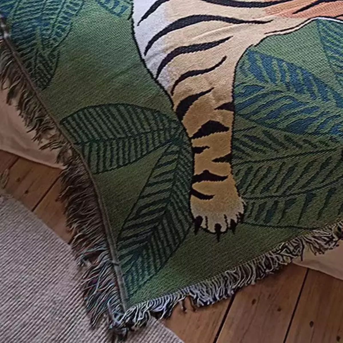 タイガー　ラグマット　キャンプ　アウトドア　トラ　インテリア　マルチカバー 虎 ラグカーペット 絨毯