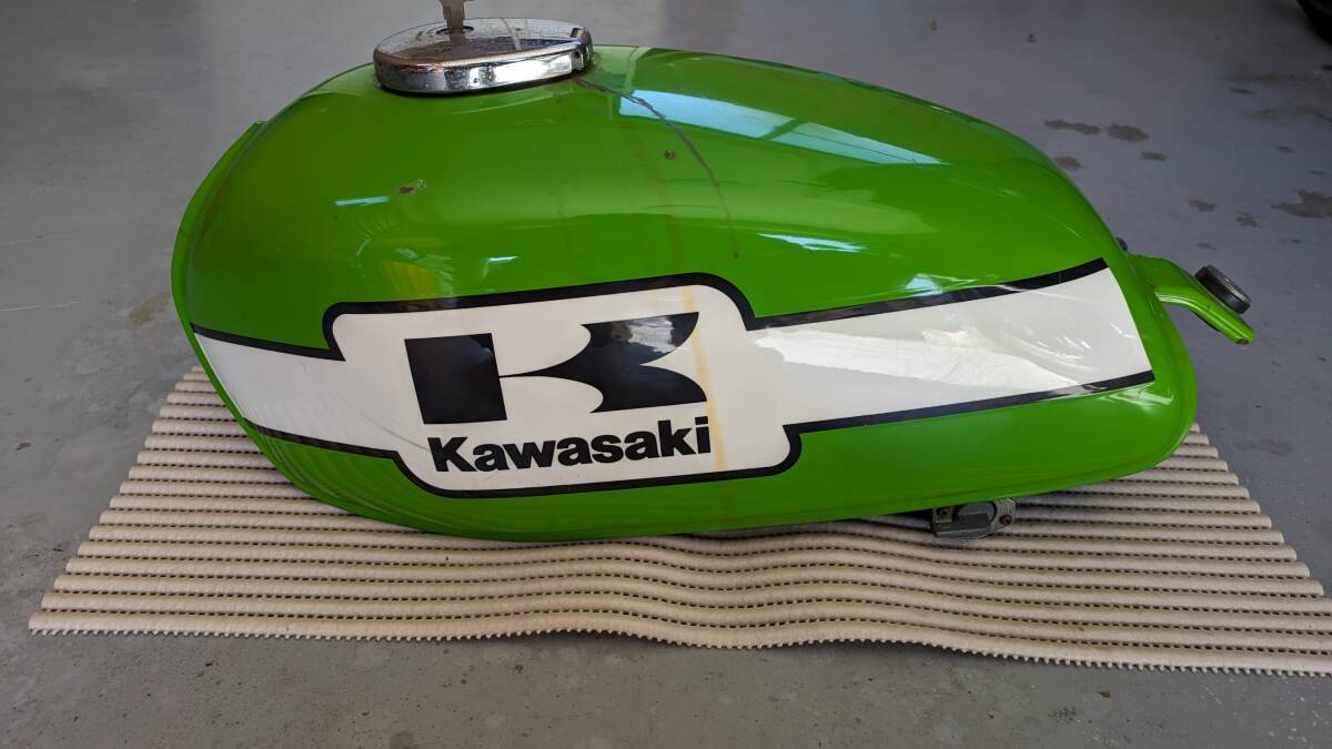 Kawasaki　250　TR　燃料タンク　キャブ車にて使用_画像1