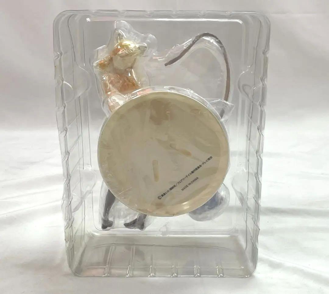 【美品】FAIRY TAIL （フェアリーテイル ）ルーシィ・ハートフィリア・白猫Gravure_Style 1/6スケール PVC製 塗装済み 完成品 フィギュア_画像4