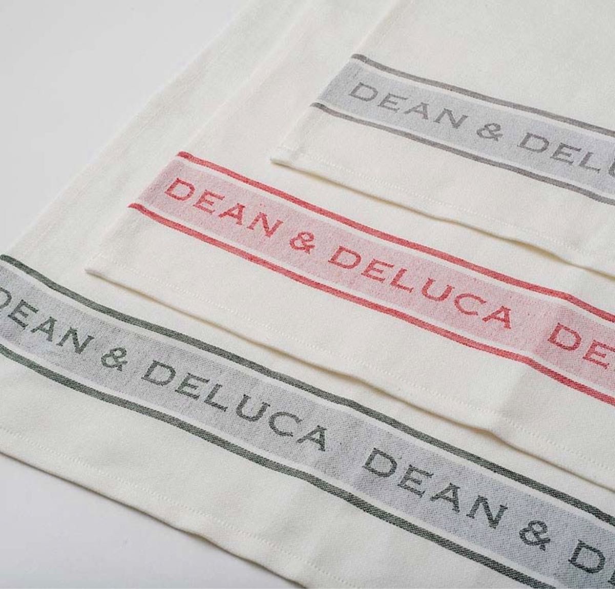 新品未開封DEAN&DELUCAジャガードエプロンレッドxホワイト 赤 白