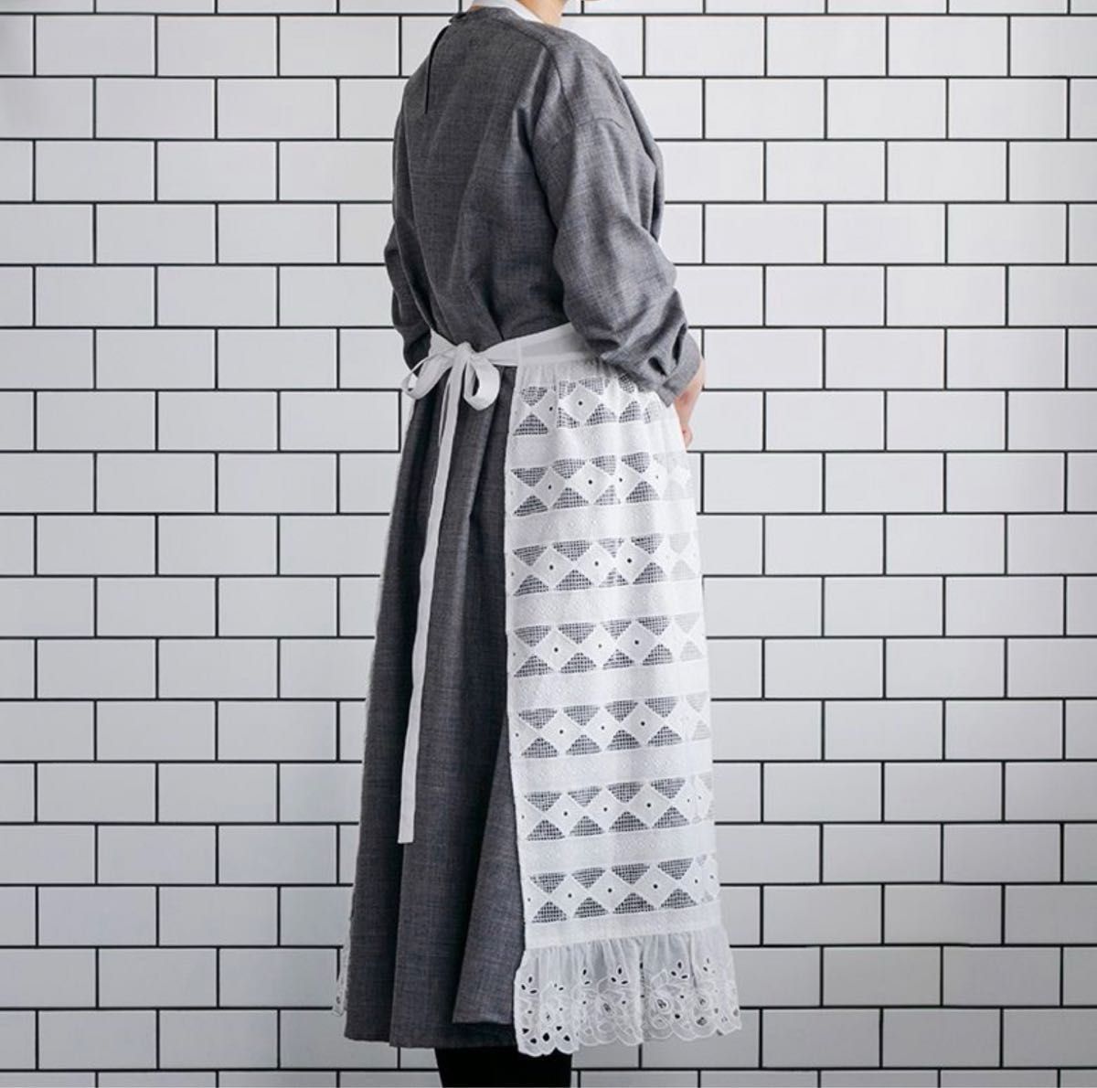 新品DEAN&DELUCA×BEAMS COUTUREレースのエプロンドレス ホワイト 新品DEAN&DELUCA×BEAMS COUTUREレースのエプロンドレス ホワイト