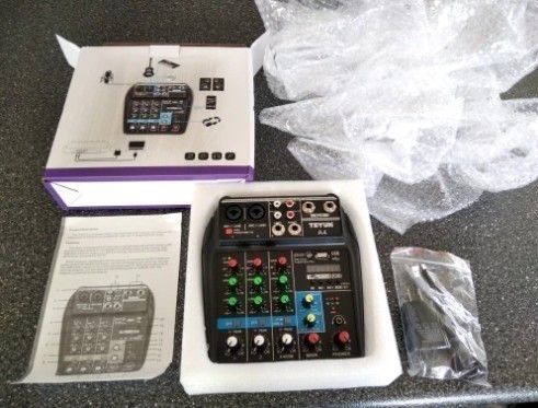 LDL764# wireless 4 channel audio mixer * compact . light weight . mixer is,PC. USB port power supply . direct connection is possible to do 