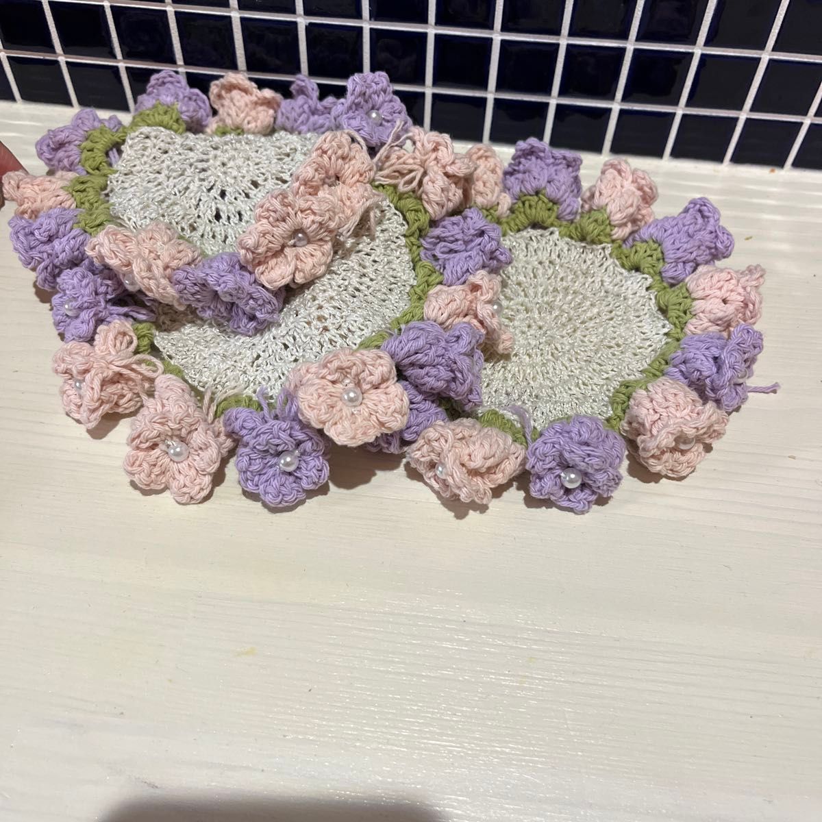 お花のコースター (2つセット)ハンドメイド 花 手編み カラフル モチーフ