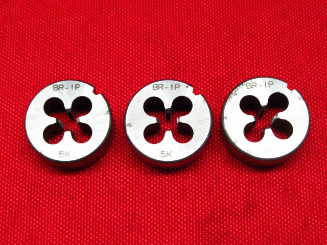 未使用保管品 ヤマワ 彌満和 YAMAWA AD-S BR P1 M5×0.8 ROUND DIES ダイス 3個セット 管理6B0226H-YP_画像3