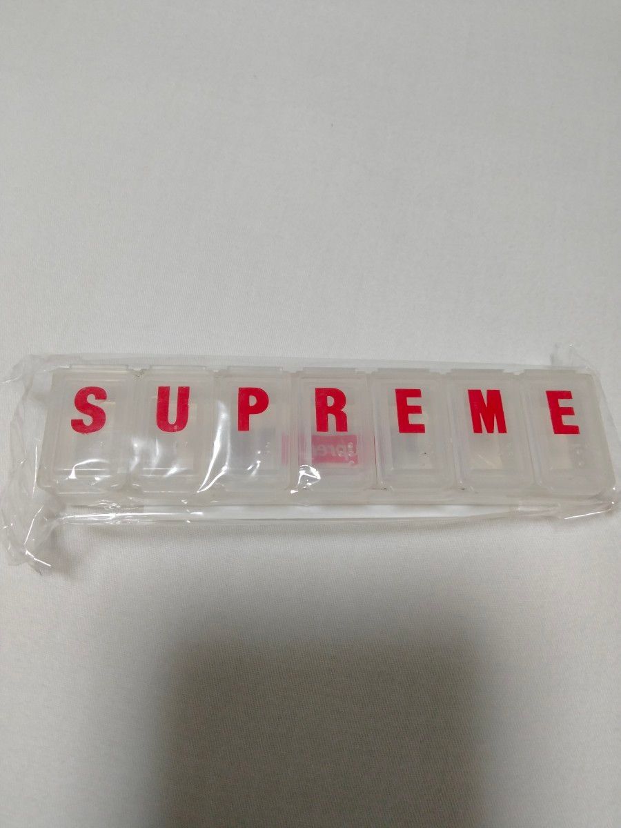 Supreme Weekday Pillbox ピルケース 小物入れ