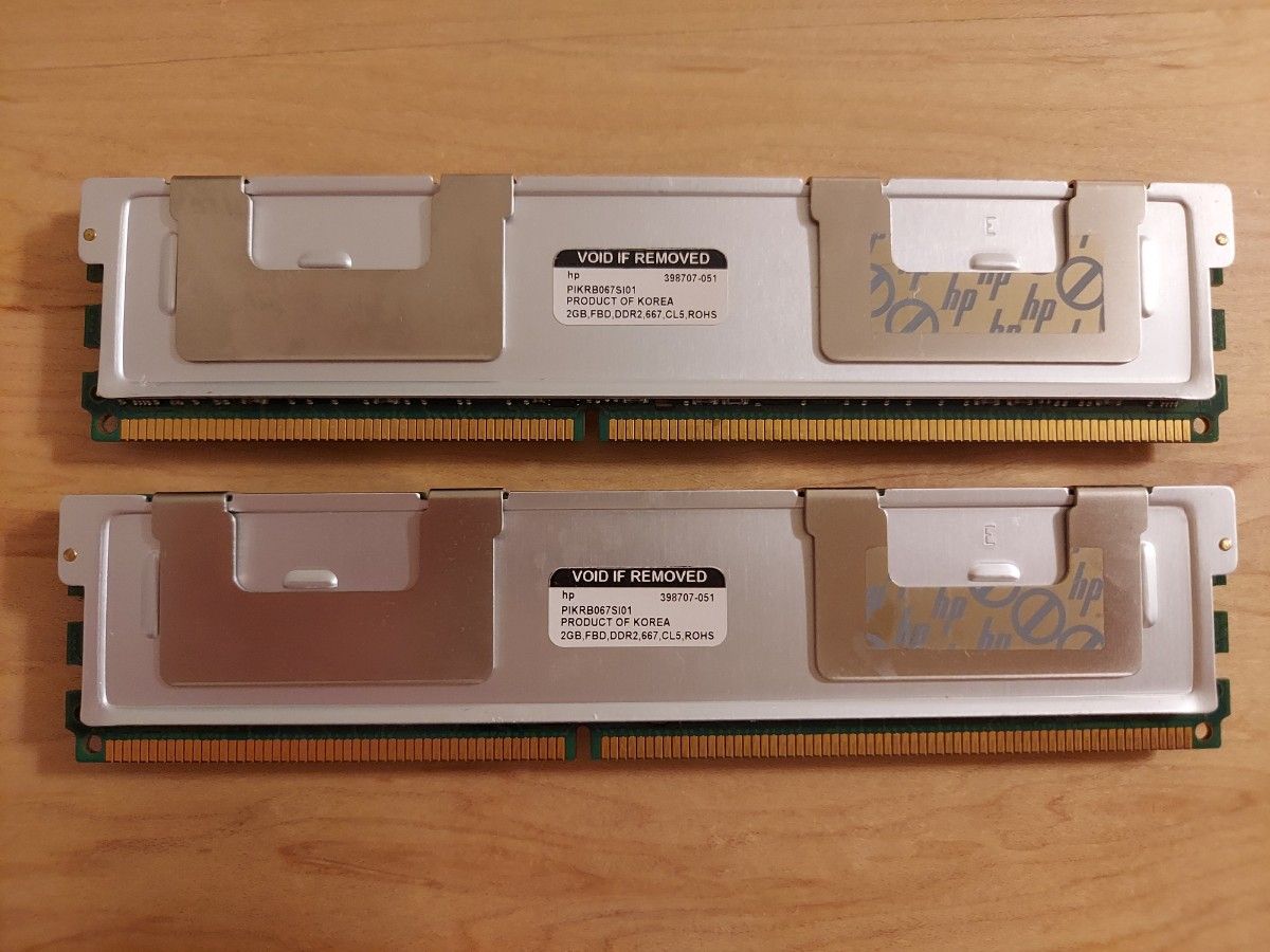 PC2-5300F DDR2 667MHz ECC 2GB x 2枚(4GB)　メモリー