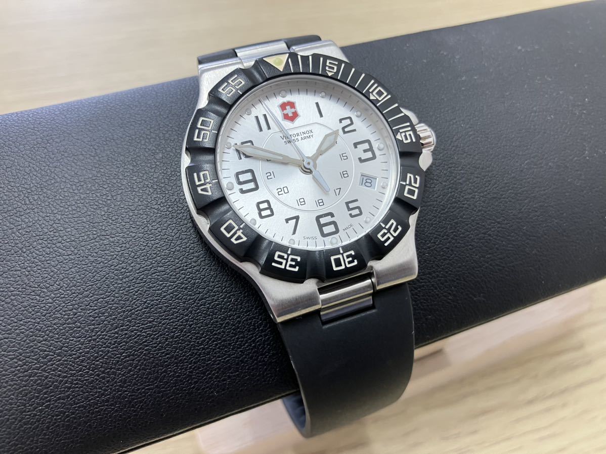 ビクトリノックス 腕時計 VICTORINOX スイスアーミー 時計 メンズ シルバー 241345 アナログ ラバーベルト ブラック 黒 銀 3針_画像1