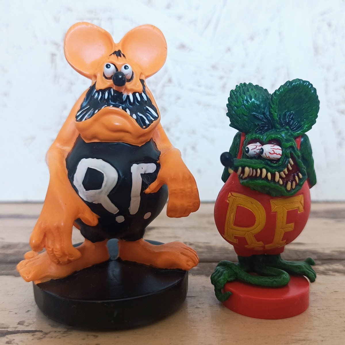 Yahoo!オークション - RAT FINK ラットフィンク フィギュア 2体 Yahoo!オークション - RAT FINK ラットフィンク フィギュア 2体