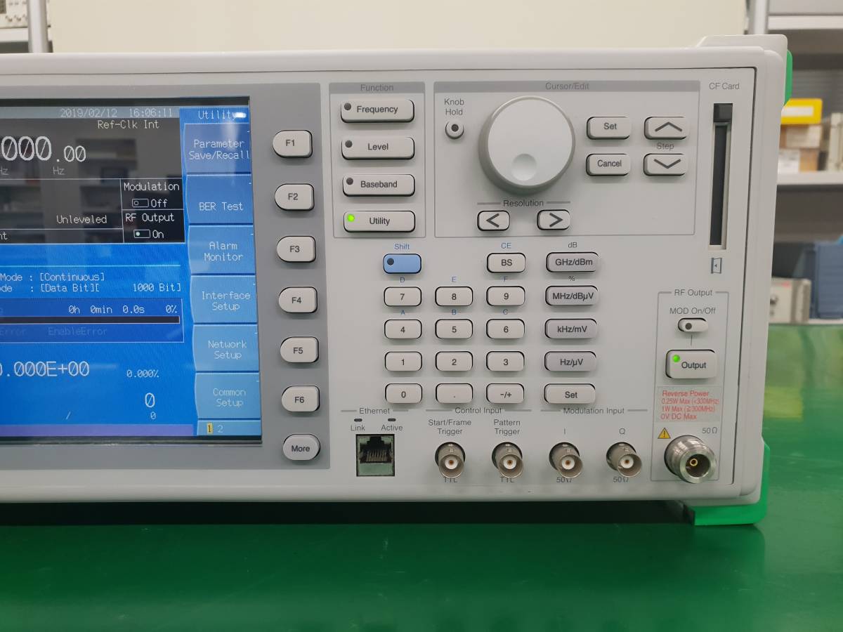 Anritsu MG3700A Vector Signal Generator 3GHz - F Soft Key Fail_画像4