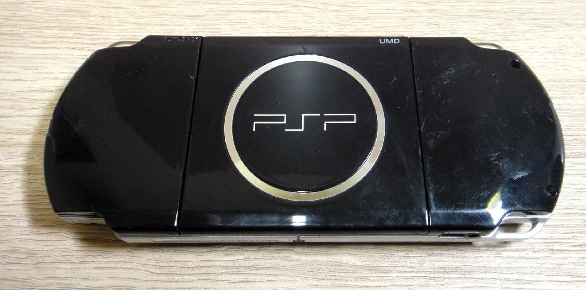 【中古】SONY PSP 3000 ピアノブラック 本体 クロヒョウ ソフト セット バッテリーなし_画像2