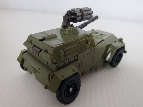 SE2723-0215-57 【中古】 TAKARA TOMY TRANSFORMERS トランスフォーマー SS-19 WW II バンブルビー_画像8