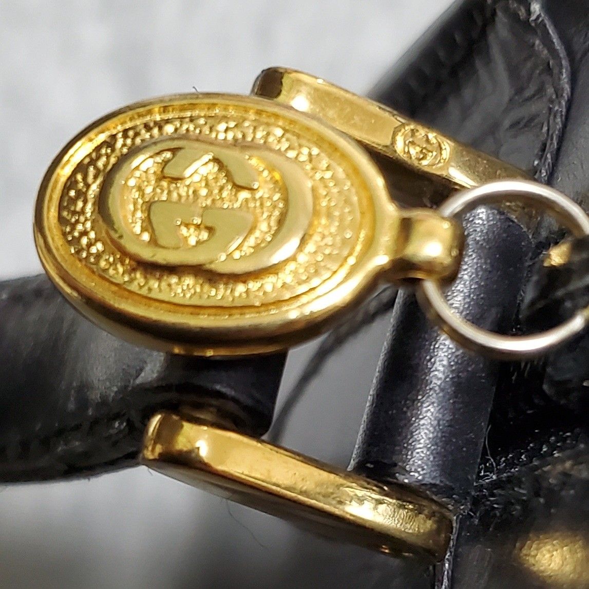 美品 GUCCI オールドグッチ ショルダーバッグ ゴールド金具 黒 美品 GUCCI オールドグッチ ショルダーバッグ ゴールド金具 黒