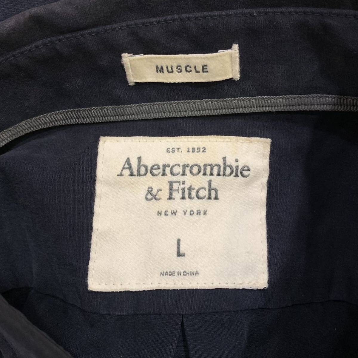 V ▼ 都会のカジュアルウェア '着心地抜群' Abercrombie＆Fitch アバクロンビーアンドフィッチ コットン100% 長袖 ボタン シャツ size:L _画像6