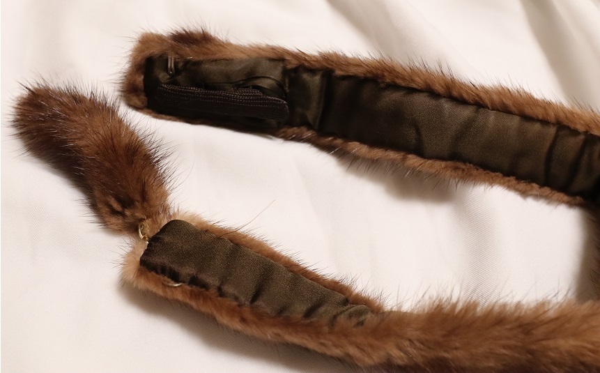  light weight! warm! mink fur muffler Brown pictured condition . inside around approximately 49cm beautiful goods real fur 