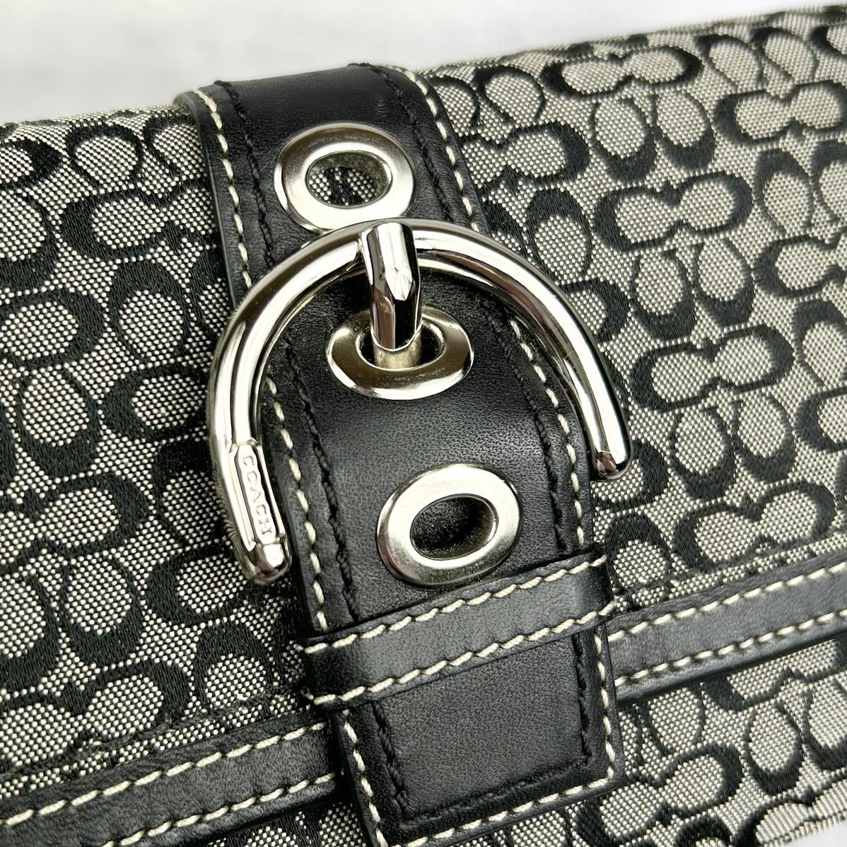 美品 COACH シグネクチャー柄 長財布_画像4