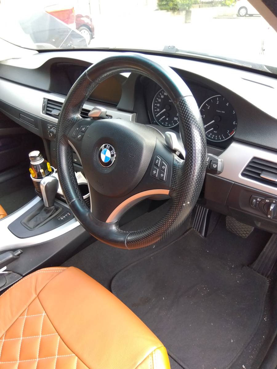 BMW　E90　320　H17　部品取には少し早い・・・ _画像1