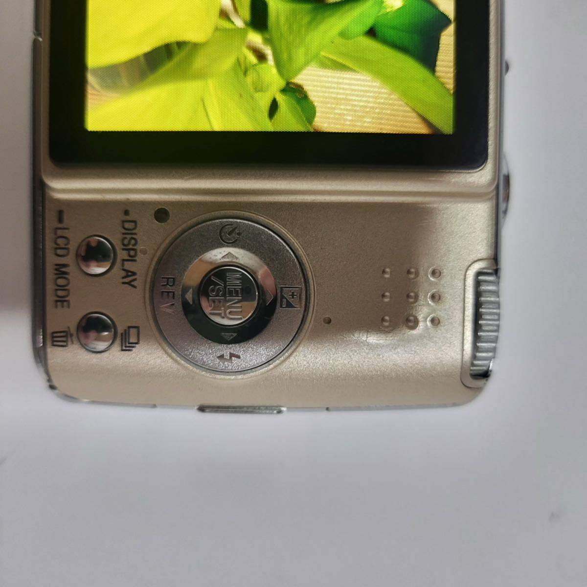 【超美品】パナソニック デジタルカメラ LUMIX FX07 シルキーシルバー DMC-FX07-S_画像10