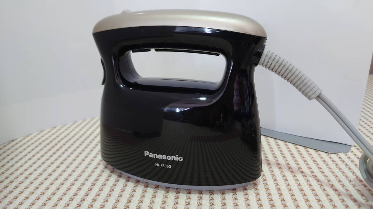 Panasonic Panasonic * одежда отпариватель портативный утюг * Panasonic NI-FS360