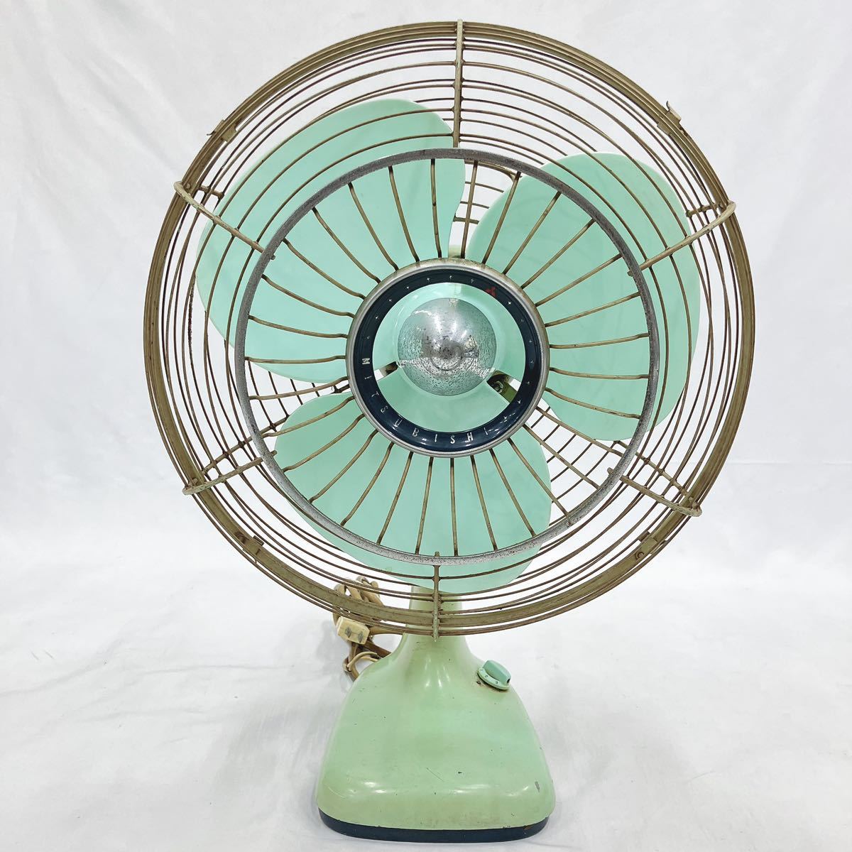 三菱 MITSUBISHI A.C. ELECTRIC FAN 3枚羽 扇風機 DM-12GD ライトグリーン 昭和レトロ アンティーク R尼0104_画像1