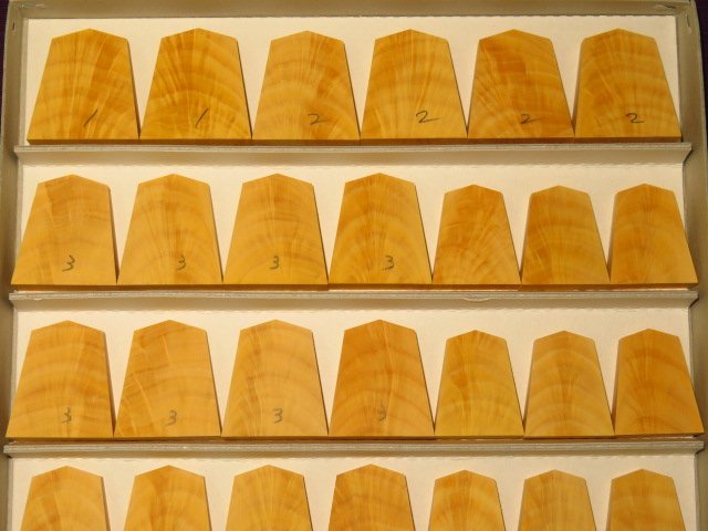 △「富士駒の会」監修/薩摩黄楊「孔雀杢系」将棋駒木地△-將棋 △「富士駒の会」監修/薩摩黄楊「孔雀杢系」将棋駒木地△-將棋