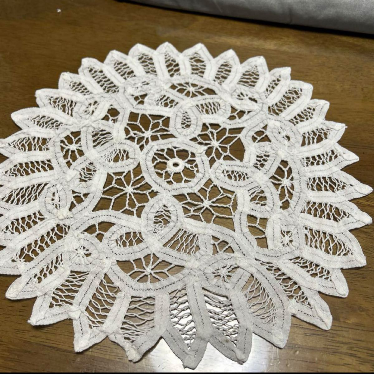 近沢レース 29cm レース テーブルセンター 花瓶敷きその2|Yahoo 近沢レース 29cm レース テーブルセンター 花瓶敷きその2|Yahoo