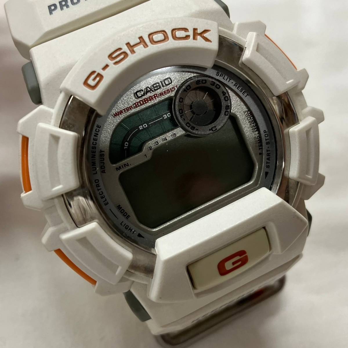 4344-3⑥CASIO カシオ G-SHOCK　DW-9500　クォーツ　メンズ腕時計　_画像1