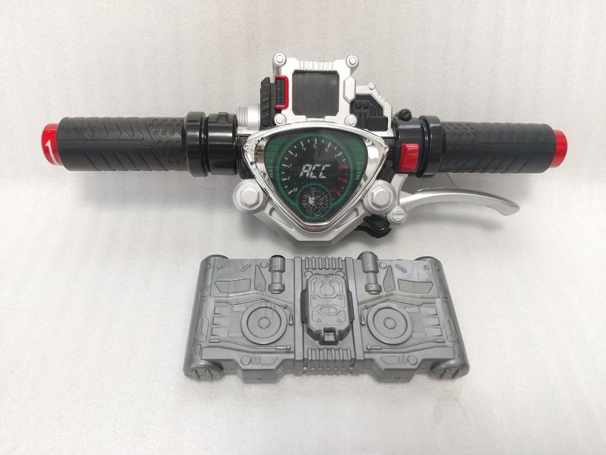 NEWモデル DXエンジンブレード・DXアクセルドライバー・DXアクセルメモリ 仮面ライダー