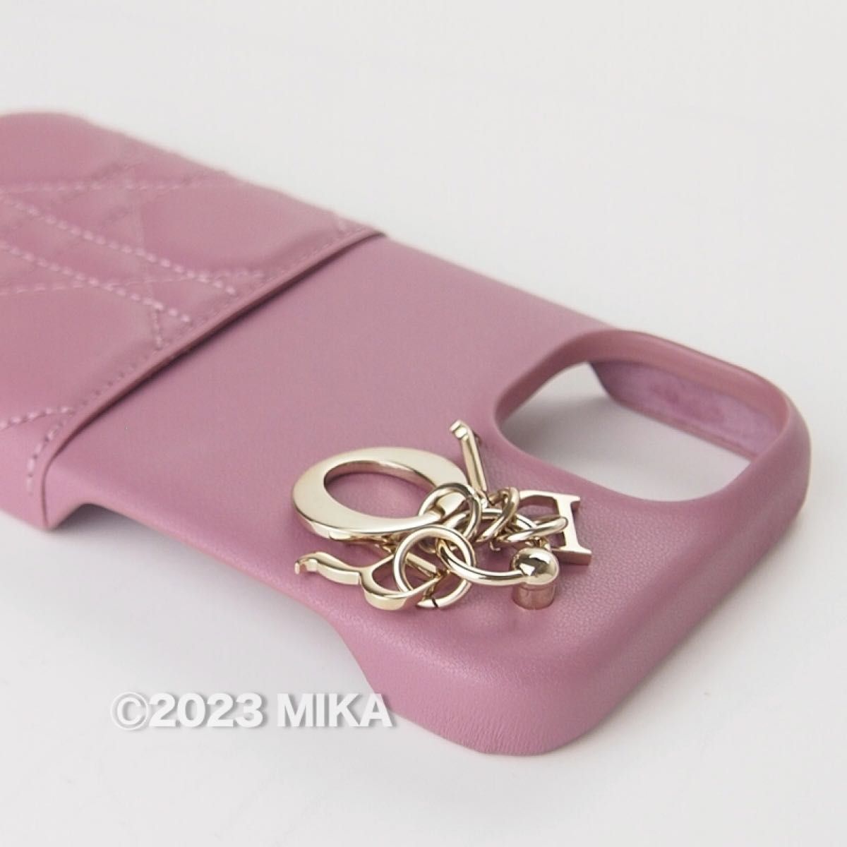 極美品 LADY DIOR IPHONE 14 13 ケース ラベンダー dior iPhone 極美品 LADY DIOR IPHONE 14 13 ケース ラベンダー dior iPhone