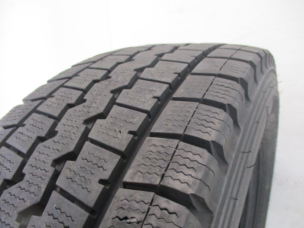 ■中古タイヤ■　205/70R16 111/109L LT DUNLOP WINTERMAXX LT03M トラック等 6本 冬タイヤ スタッドレス 激安 中古　送料無料　B299_送料無料