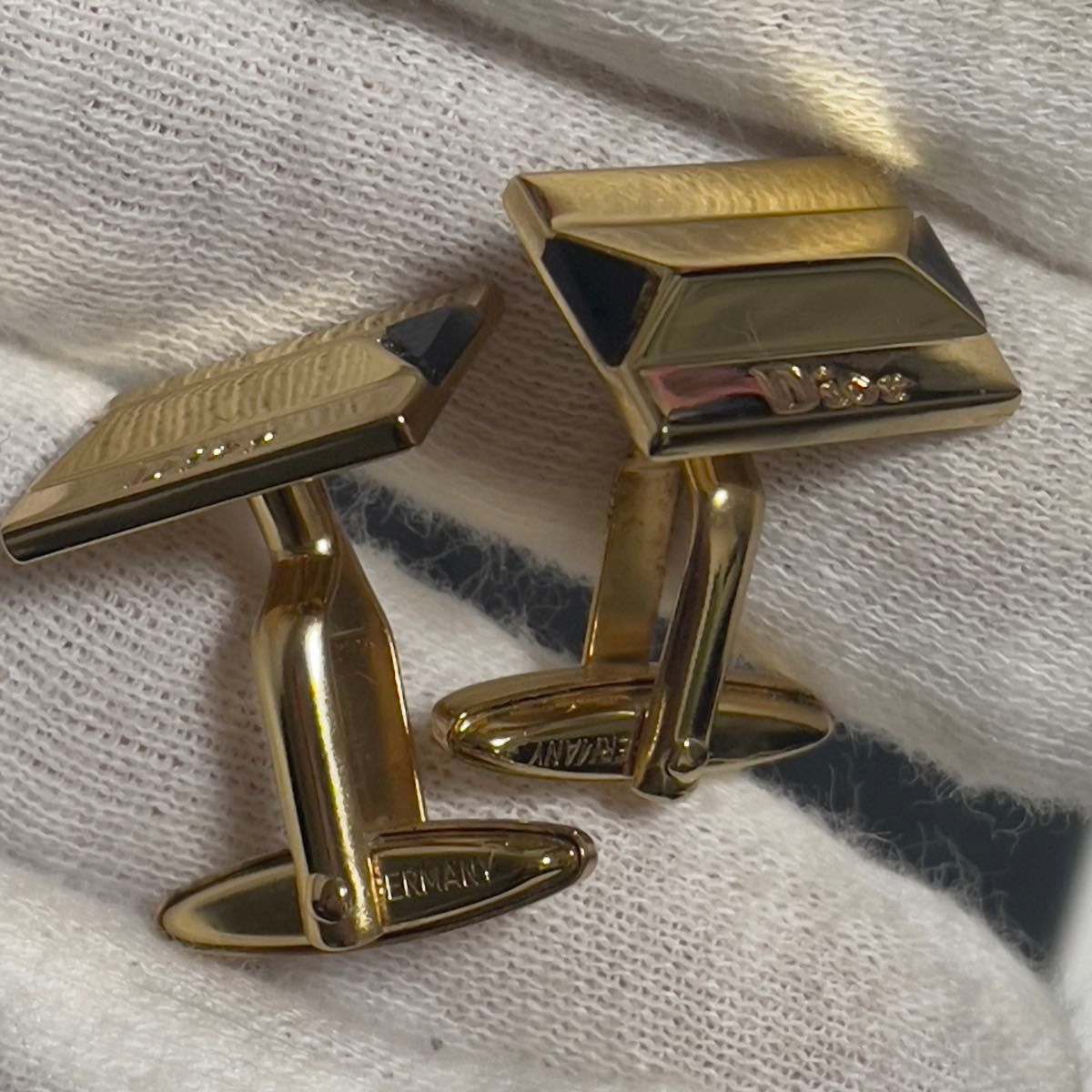 Christian Dior ネクタイピン カフス セット ブランドロゴ Christian Dior ネクタイピン カフス セット ブランドロゴ