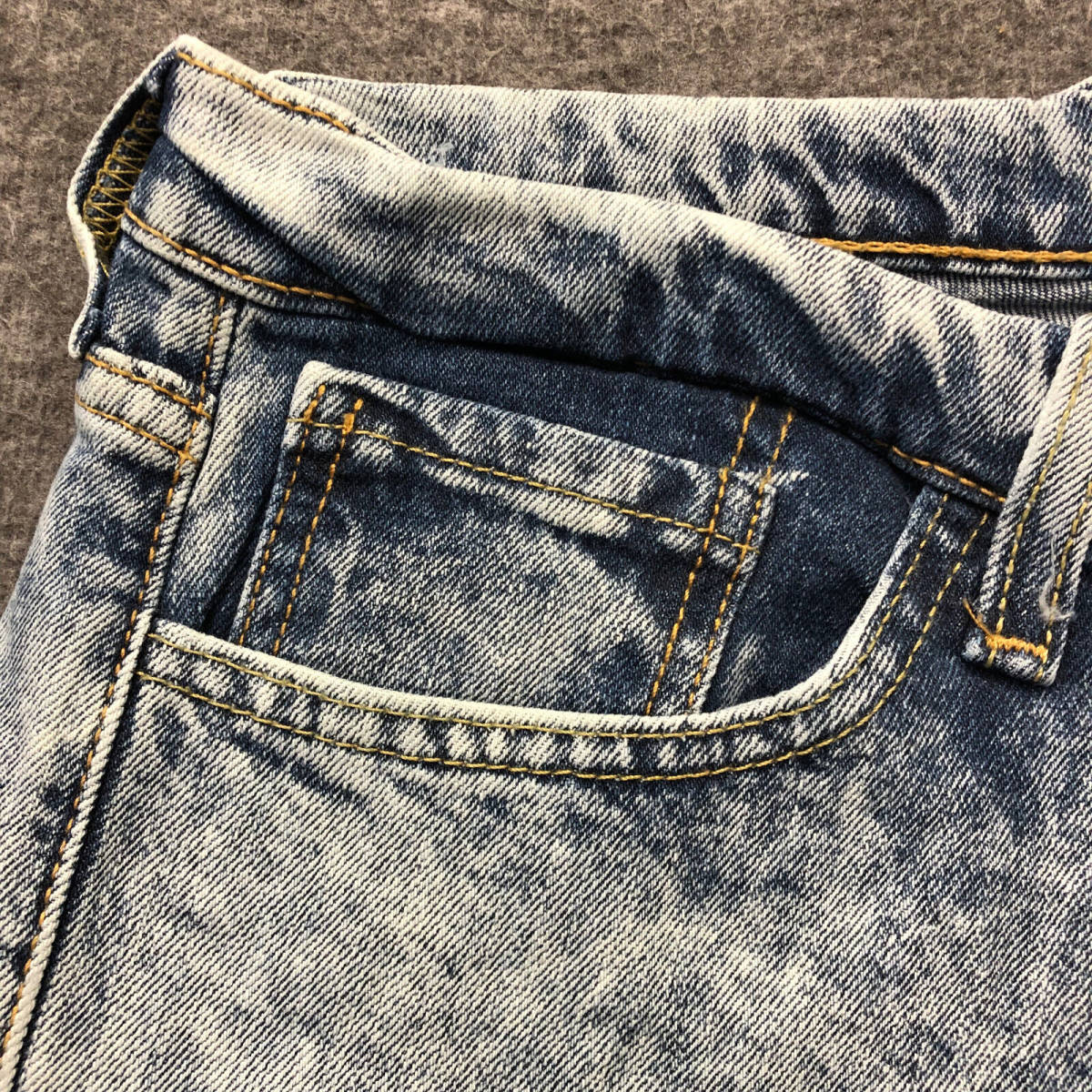 Levi's Strauss & Co Acid Wash Jeans Zipper Fly Measurement 28X27.5 5-Pocket NWT 海外 即決