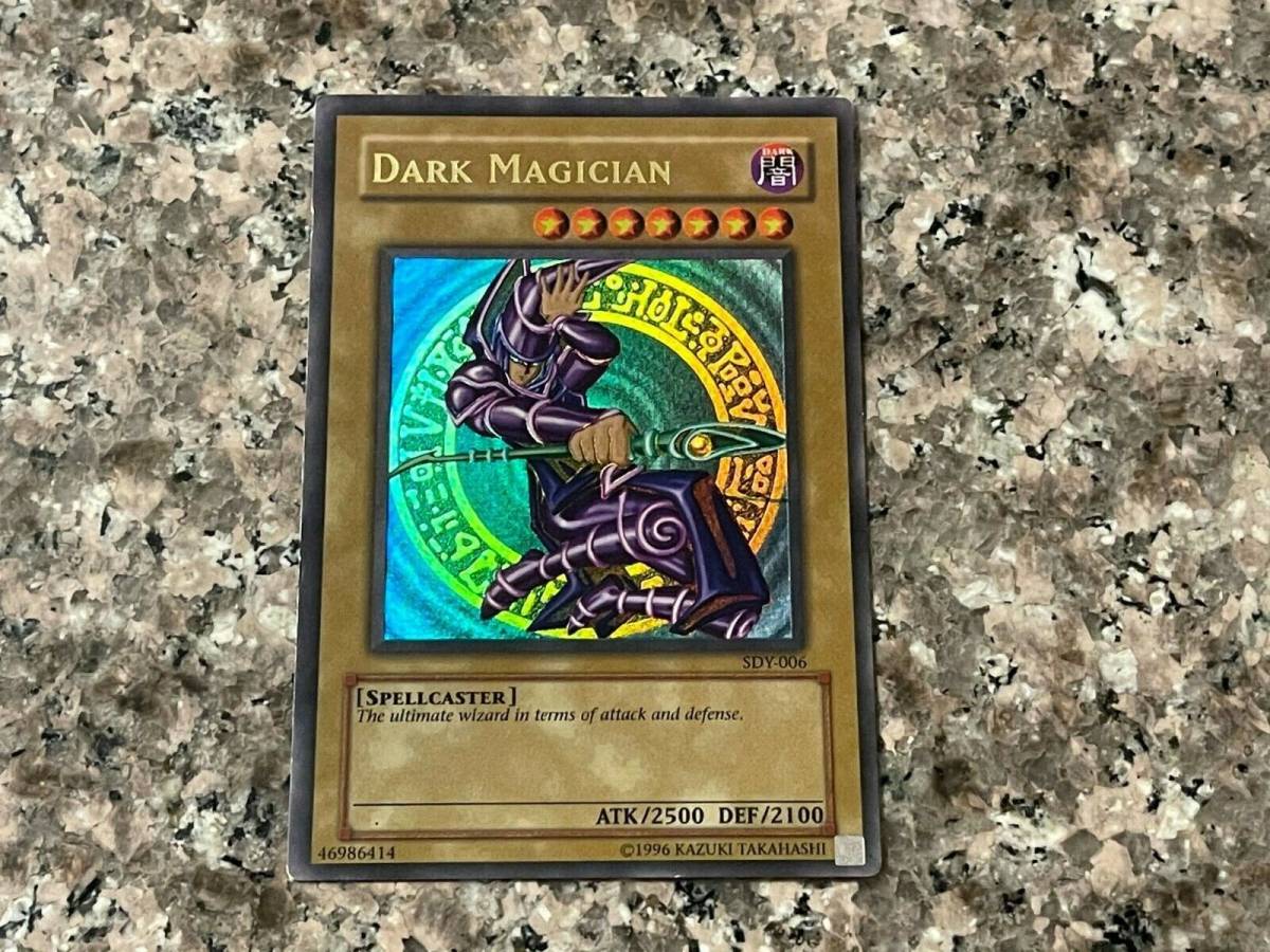 Dark Magician - Ultra Rare Yu-Gi-Oh! Card from SDY! 海外 即決