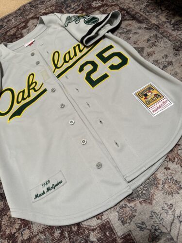 Authentic Oakland Athletics 1989 Mark McGwire Jersey Mitchell and Ness (size 40) 海外 即決_Authentic Oakland 4