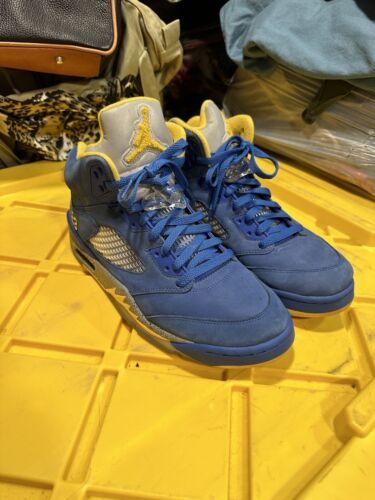 サイズ28cm(US10) - Jordan 5 Retro Laney 2019 Pre-owned great condition スエード ブルー yellow 海外 即決