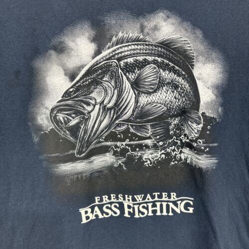 推薦された Vintage Freshwater Bass Fishing T-Shirt XL Nature Animal Blue Graphic  海外 即決 -海外商品購入代行