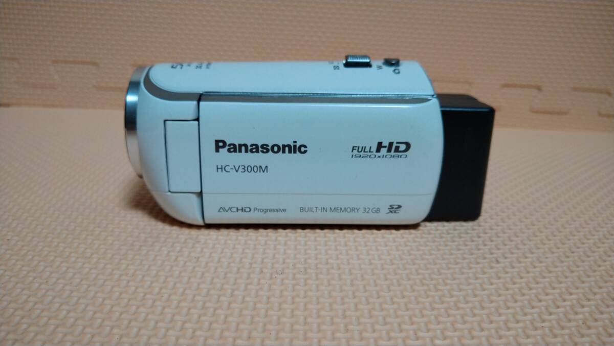 Panasonic デジタルハイビジョン デジタルカメラ HC-V300M FULL HD 1920*1080 動作未確認現状ジャンク扱い品_画像1