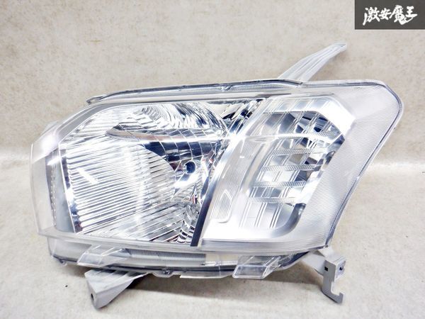 トヨタ純正 NCP160 NCP165 サクシード ハロゲン ヘッドライト ヘッドランプ 左 左側 助手席側 KOITO 52-209 棚2L14_画像1