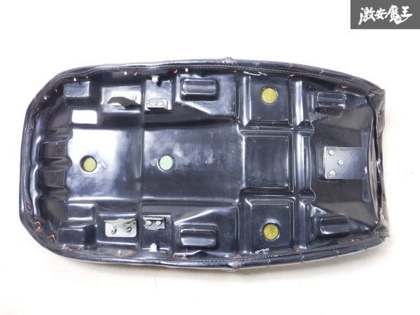 【あんこ抜き】社外 カワサキ GPZ400F シート タックロール ブラック ロゴ有 棚1D14の画像9