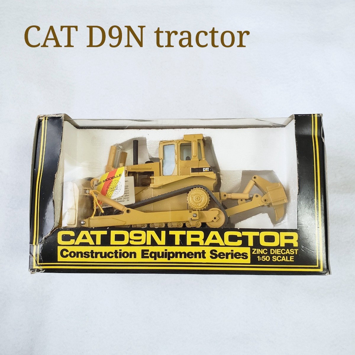 【送料無料】 CAT D9N tractor ミニチュア トラクター 模型 1/50