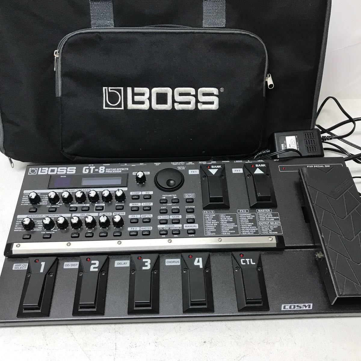 0220J BOSS ボス ギター エフェクター マルチエフェクター GT-8 GUITAR EFFECTS PROCESSOR 通電確認済み 楽器 器材 ケース付き_画像1